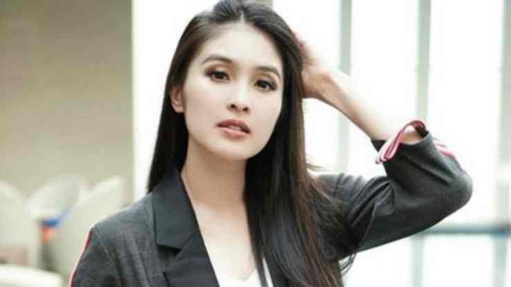 Gorgeous Sandra Dewi Gorgeous Female Faces From Indonesia- Sandra Dewi
