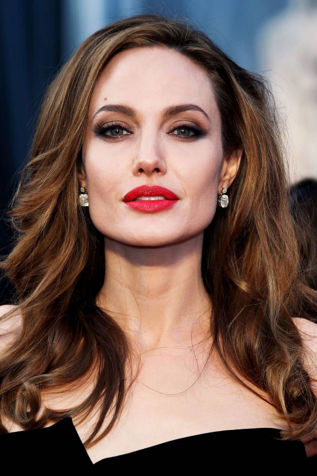 Angelina Jolie Fuller lips