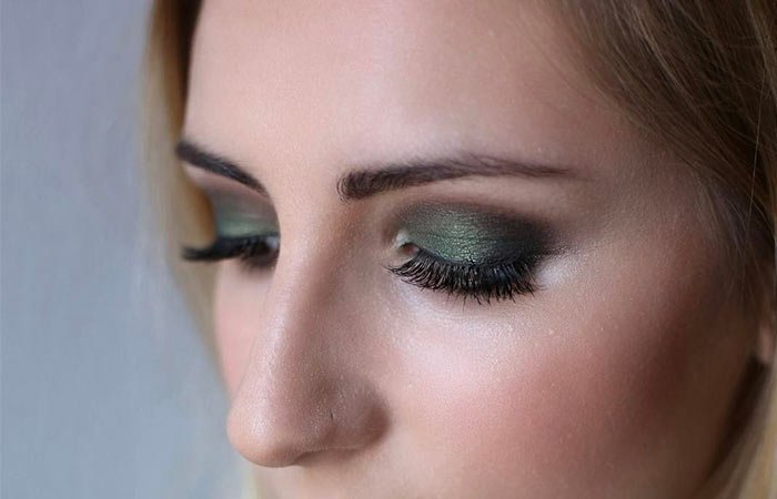 Dark Green Eyeshadow