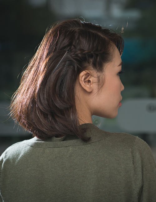 Accent Braid Korean Bob Hairstyles