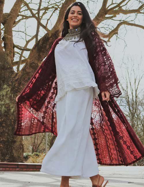 Crochet Kimono Coachella 2022 Outfit Ideas Crochet Kimono Coachella 2022 Outfit Ideas