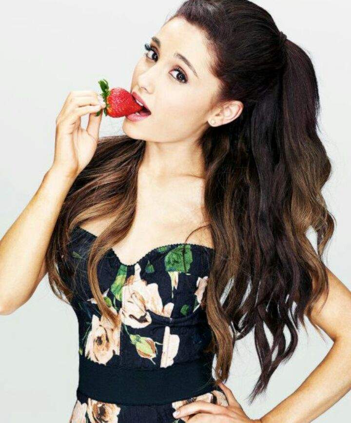 Ariana Grande Loves Berries