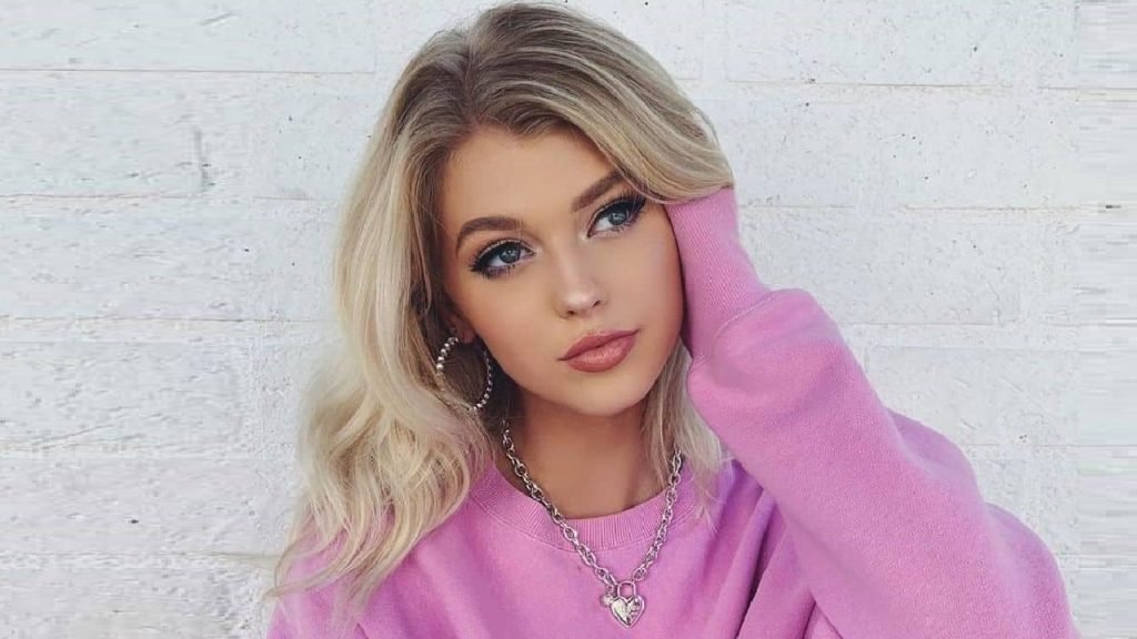 Loren Gray Beech Followed Her Friends To Social Media